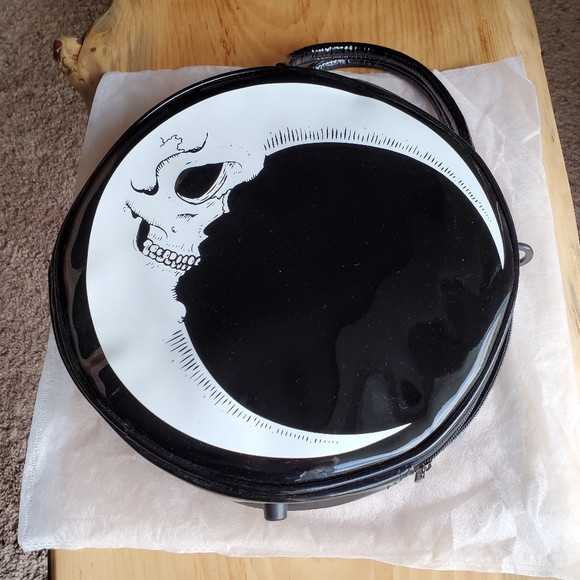 Crescent Skull Moon Crossbody Handbag - Picture 9 of 10